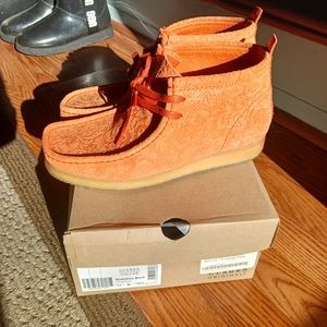 Clark Wallabee END Size 8.5